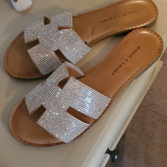 Sandals - Picture 2 of 2